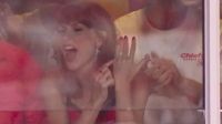 Taylor Swift exibe aliança após jogada de Travis Kelce: "É o meu marido"
