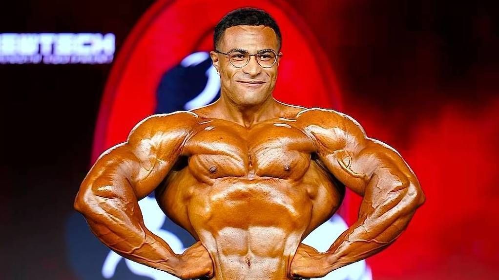 Niall Darwen, campeão no Mr. Olympia 2026 • Mitchell Gilbert