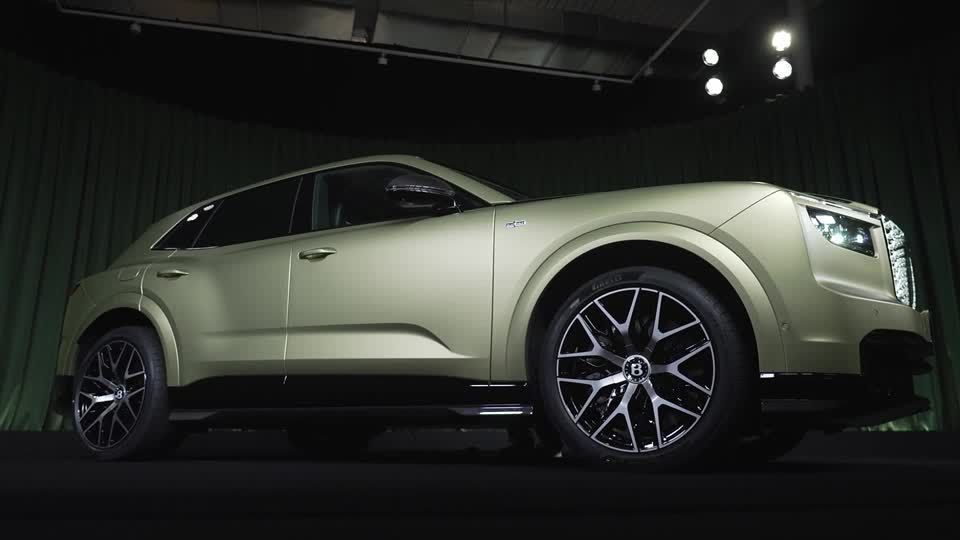 Bentley tests wealthy buyers' interest in going electric with first EV