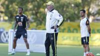 Ancelotti elogia jovens e diz que busca protagonismo com a Seleção