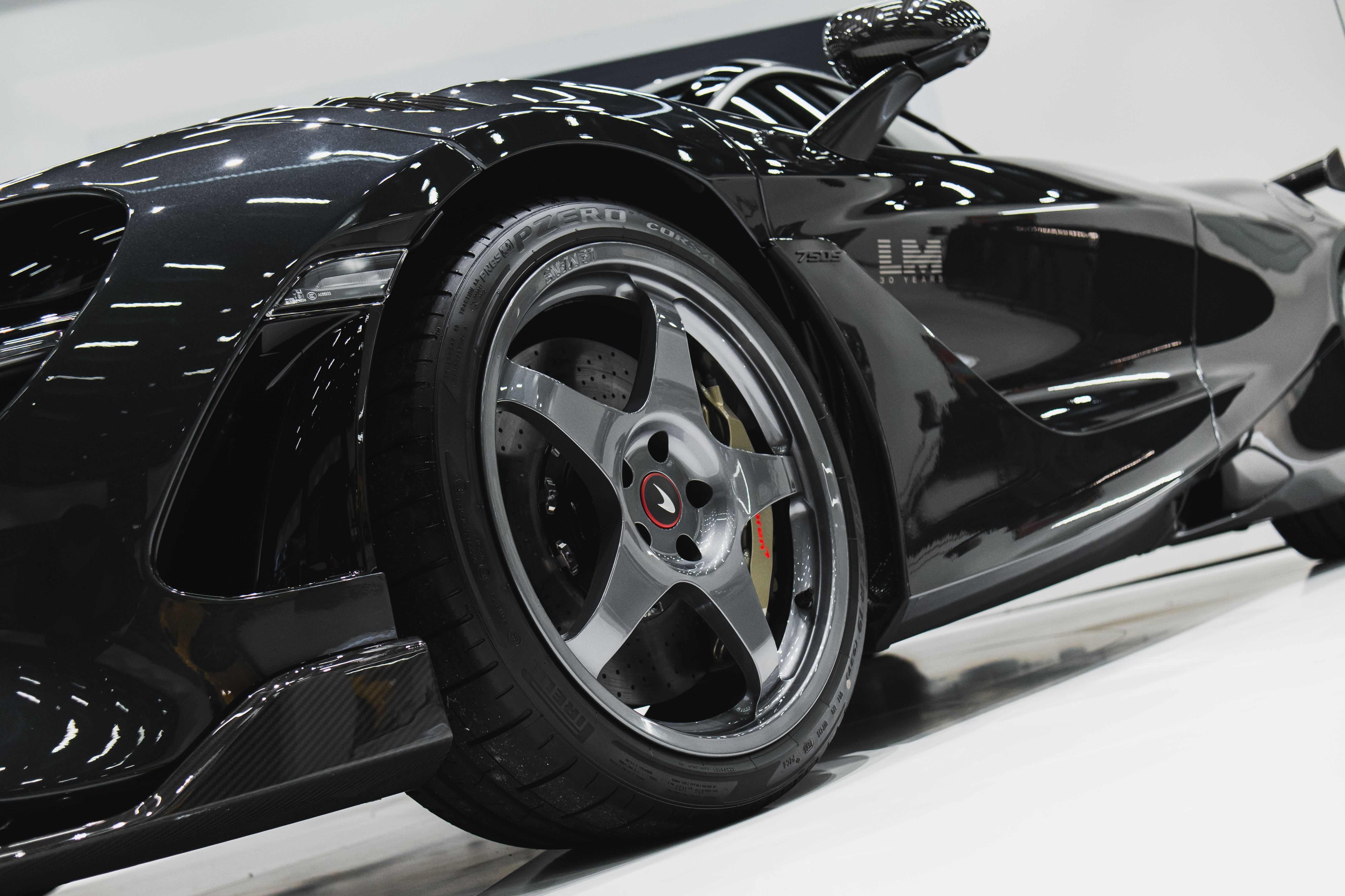 McLaren 750S Le Mans, único no Brasil de 50 produzidos para todo o mundo • Evo Frame/McLaren São Paulo