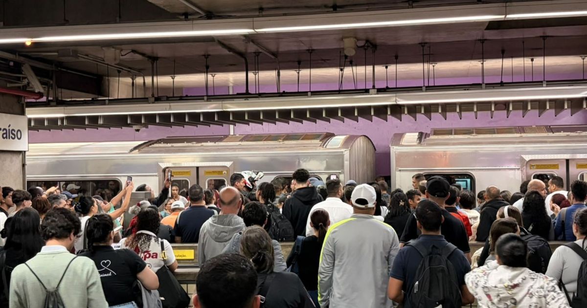 Homem tenta fugir pelos trilhos do metrô após roubo no Paraíso, em SP