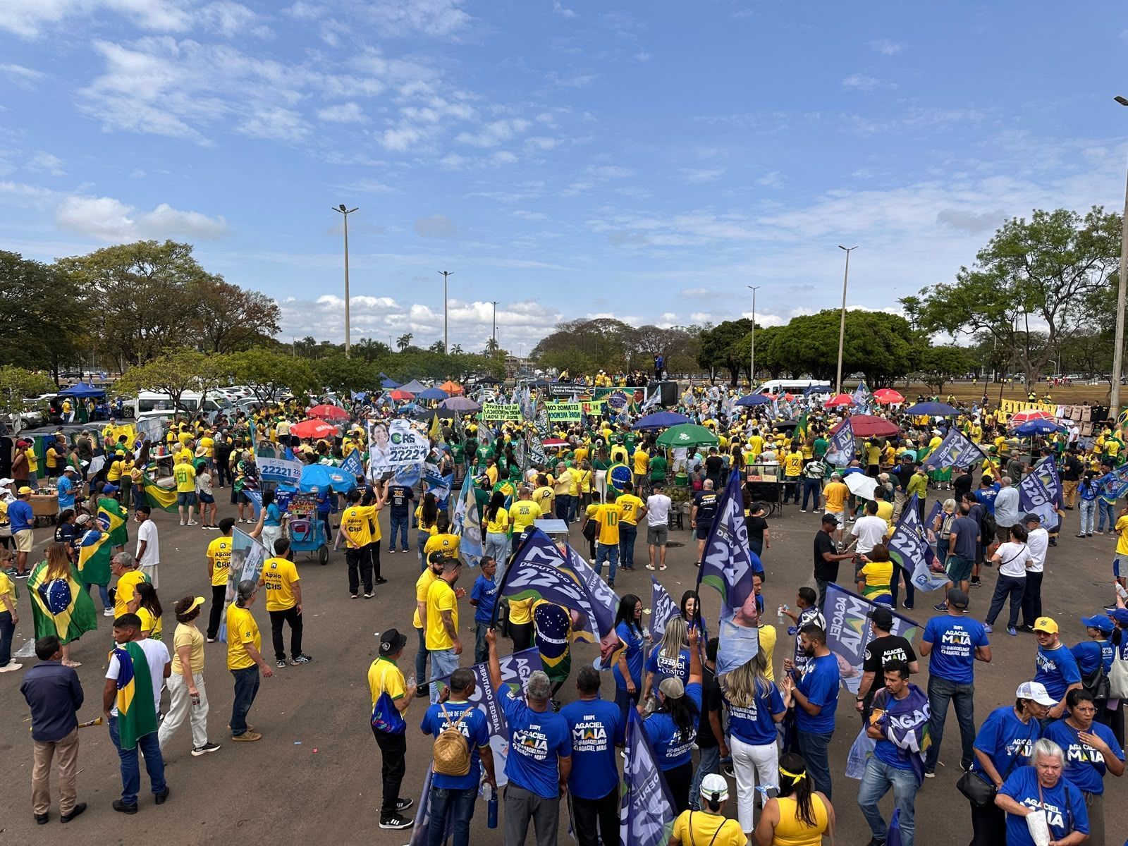 Atos da direita em Brasília pedem saída de Moraes; esquerda mira fim da 6x1  | CNN Brasil