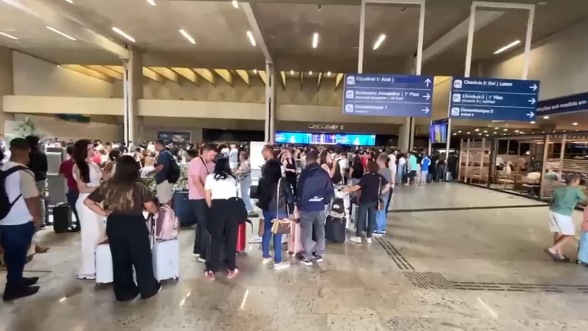 Pista do Aeroporto de Confins é liberada após problema com buraco no local 