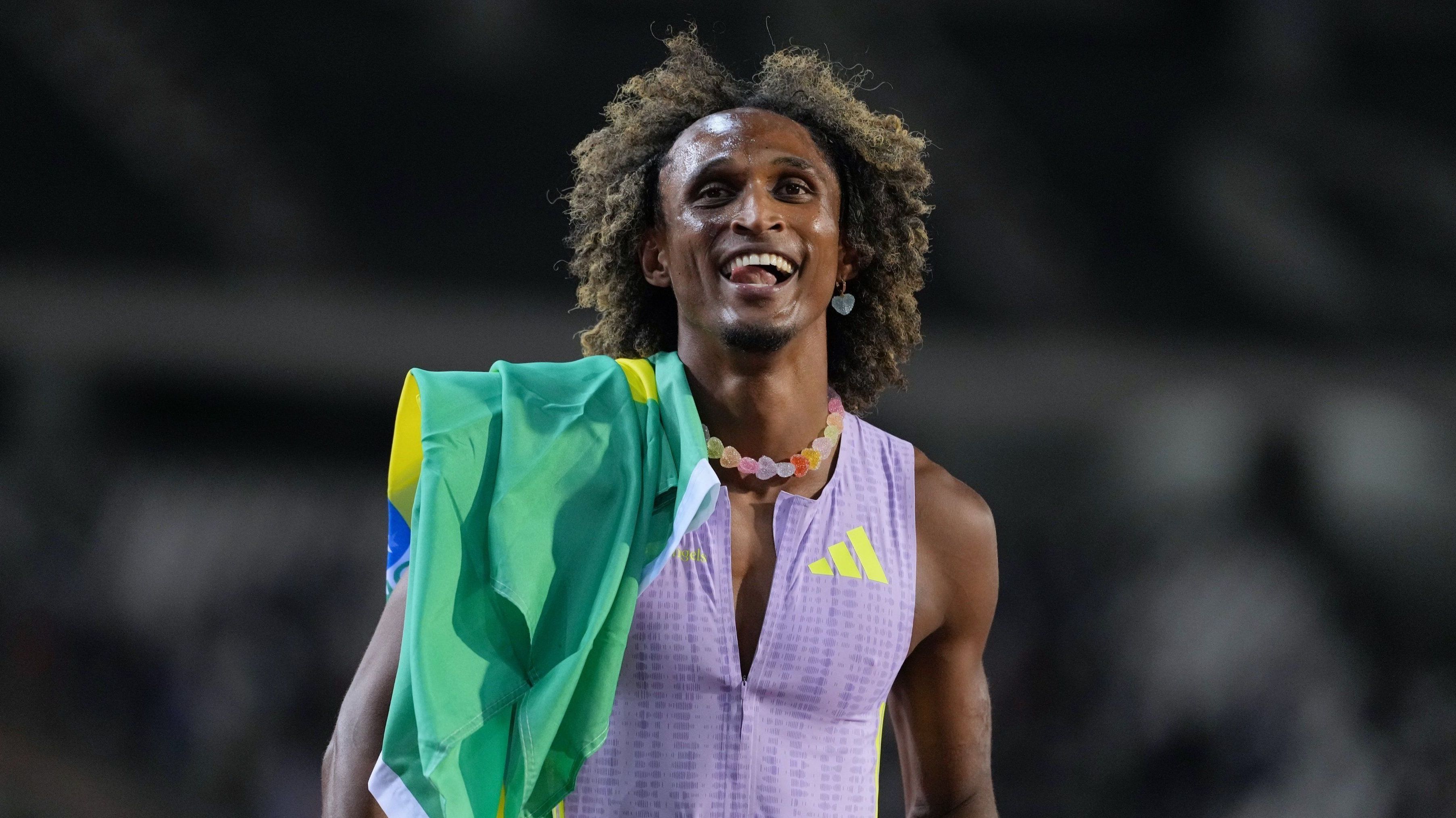 Alison dos Santos celebra feito histórico na Diamond League