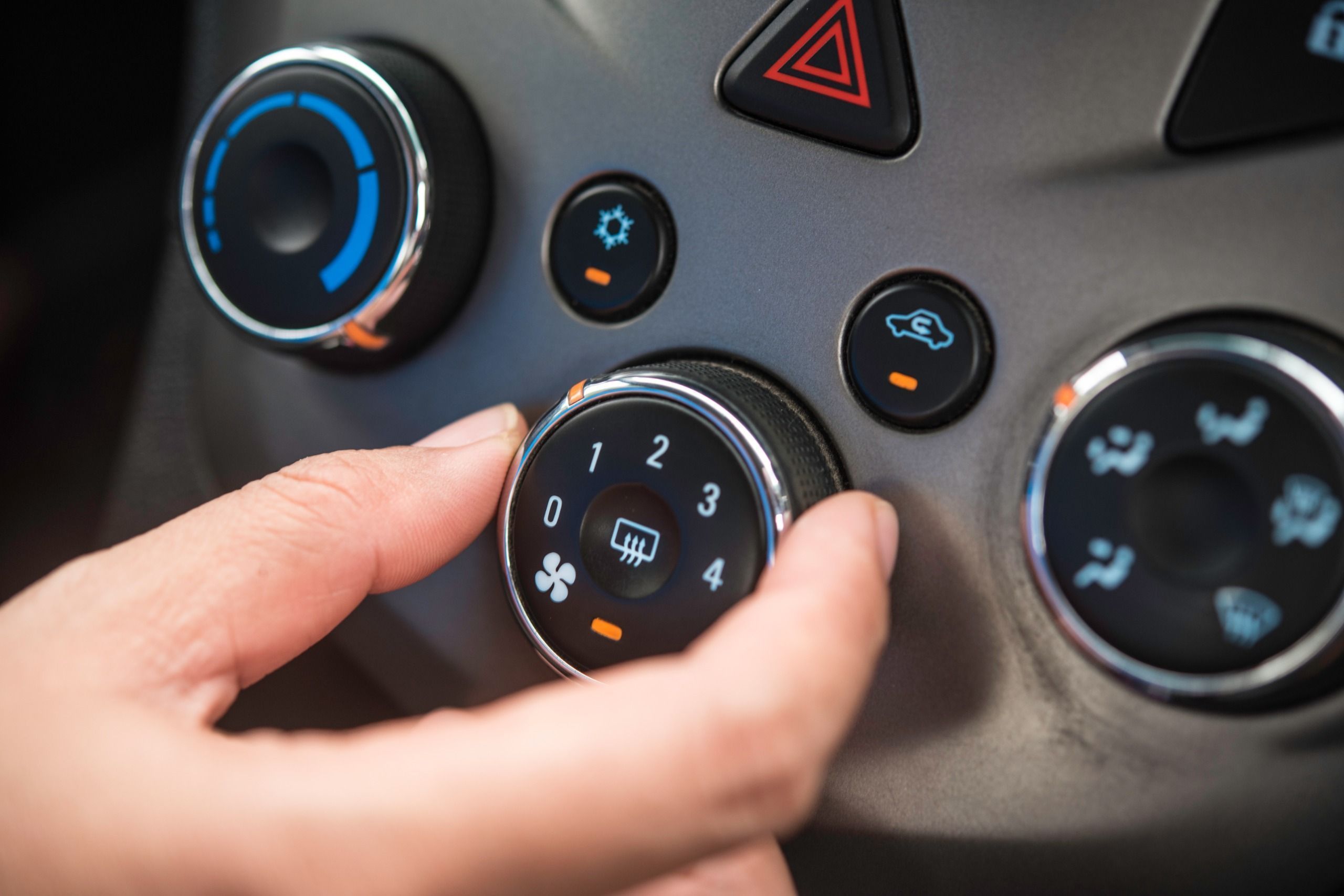 Ar-condicionado do carro elétrico gasta bateria? Veja o impacto