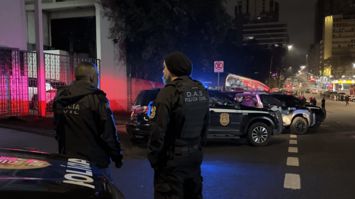 Polícia apreende quase 30 celulares e drogas em unidades prisionais no Rio
