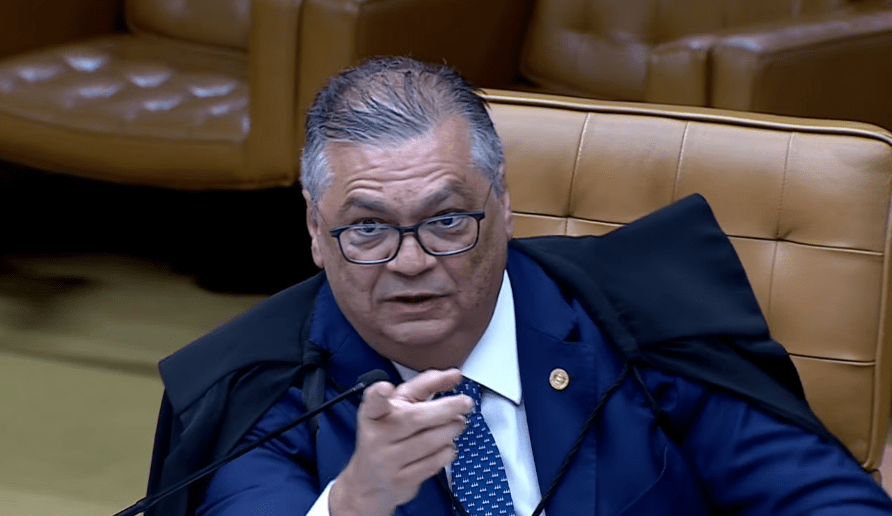 Não tem trégua, é preciso investigar todos, diz Lula sobre STF