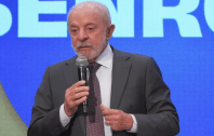 Lula diz a empresários que eleição não é jogo de truco para blefar