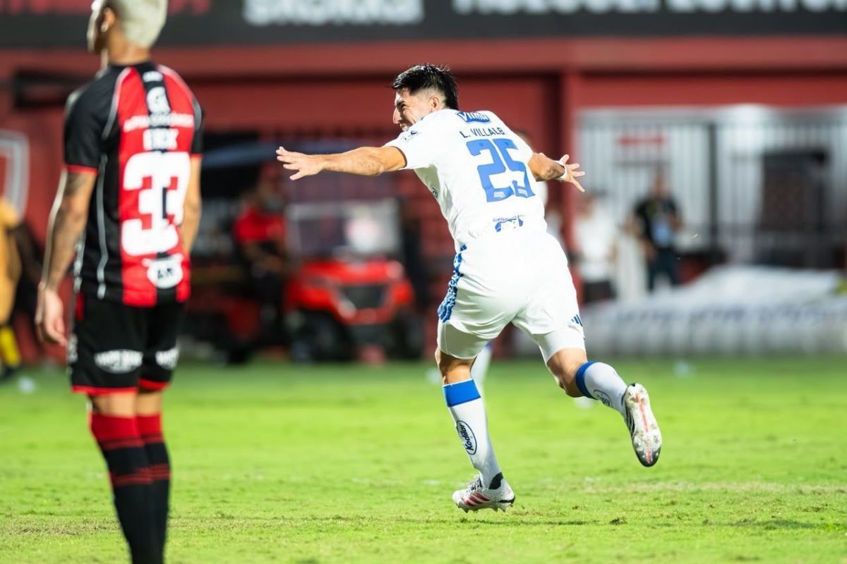 Goiás vence Avaí de virada na Série B e mantém sonho de acesso