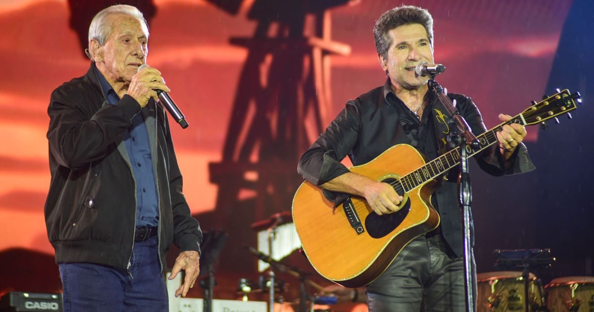 Após 20 anos, Daniel volta ao rodeio de Jaguariúna e canta com pai e filha