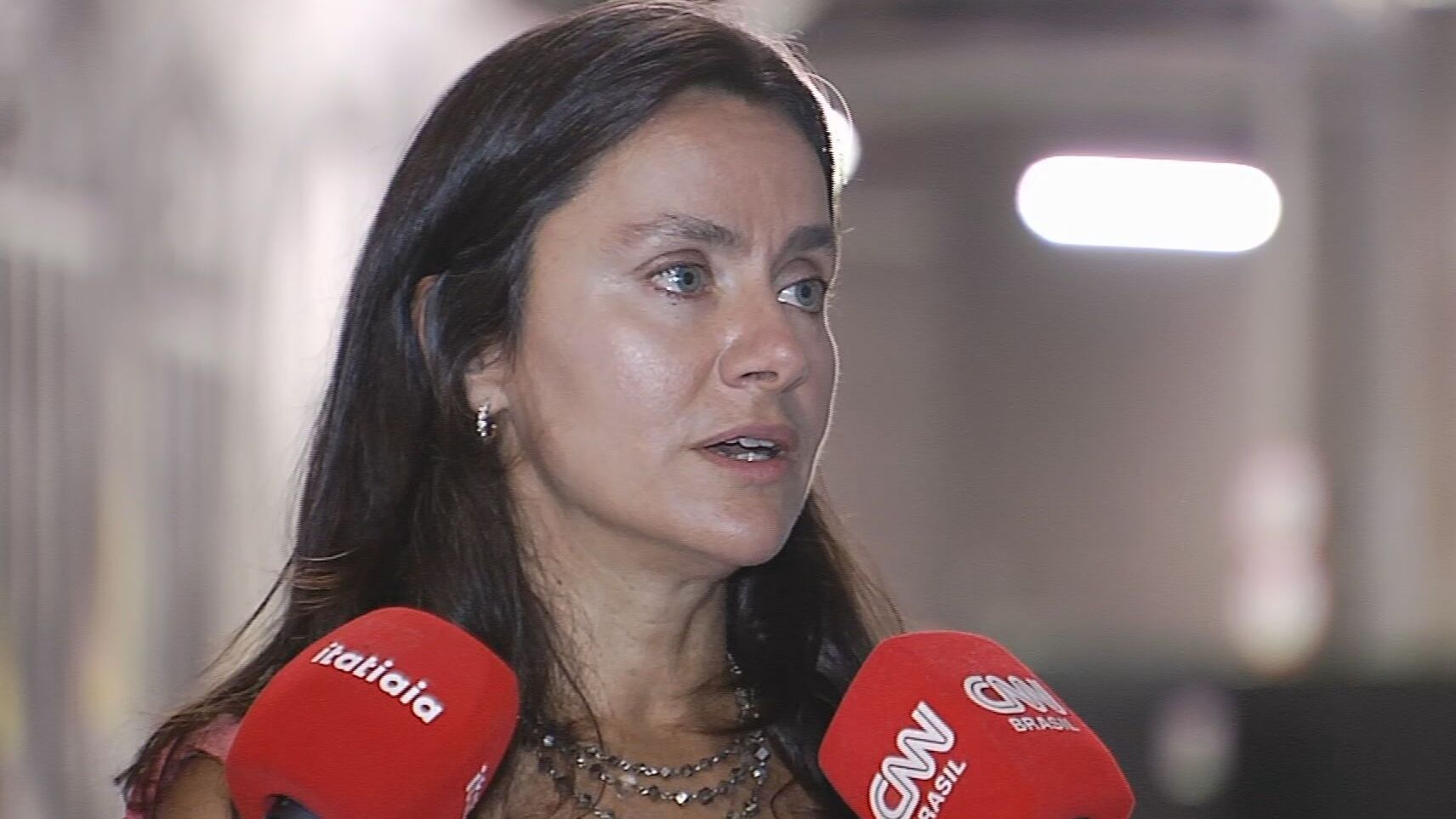 Espero que discussão do ajuste fiscal volte ao cenário, diz Rafaela Vitória