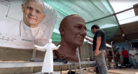 Peru se prepara para receber o Papa Leão XIV com estátua gigante