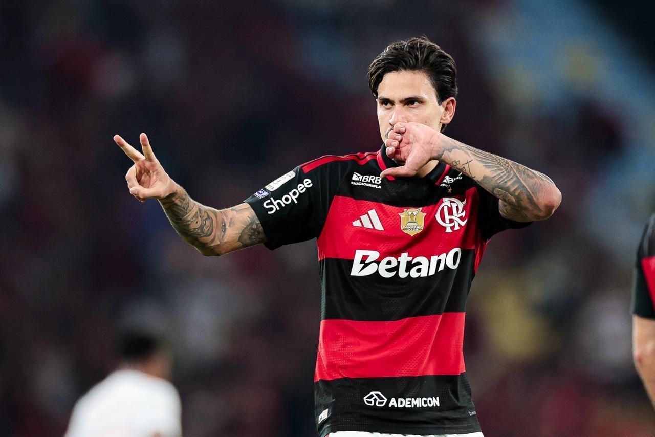 Flamengo vence Red Bull Bragantino no Maracanã