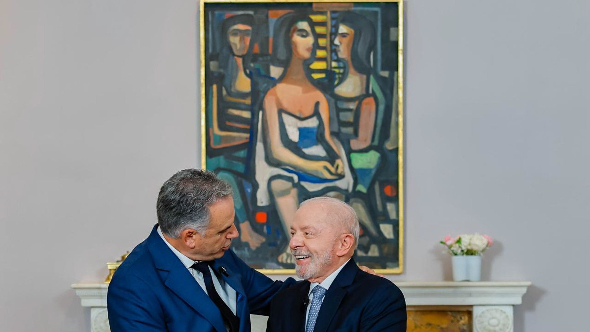 Presidente do Uruguai, Yamandú Orsi, e Lula se encontram em NY, às margens da Assembleia Geral da ONU