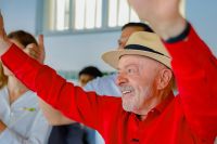 No Ceará, Lula aposta em vitória dele e de Elmano entre mulheres