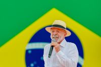 Waack: Crise institucional ameaça reeleição de Lula