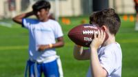 NFL leva flag football e ação educativa ao Rio antes de jogo histórico