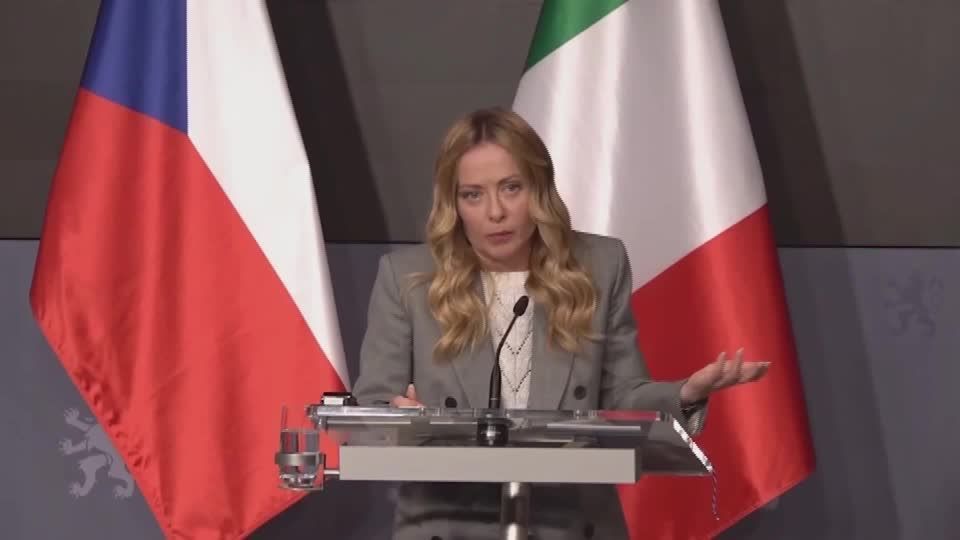 Meloni afirma que laços fortes entre Itália e Estados Unidos são do interesse da Europa