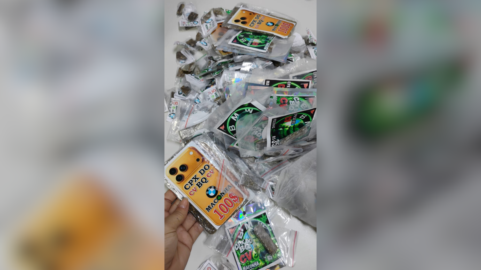 Drogas eram comercializadas em São João de Meriti (RJ) • PCERJ