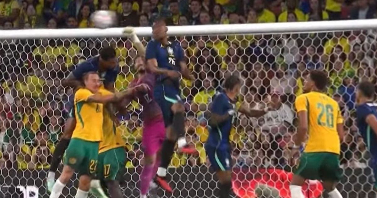 Falha? Web detona gol sofrido por Otávio contra a Austrália
