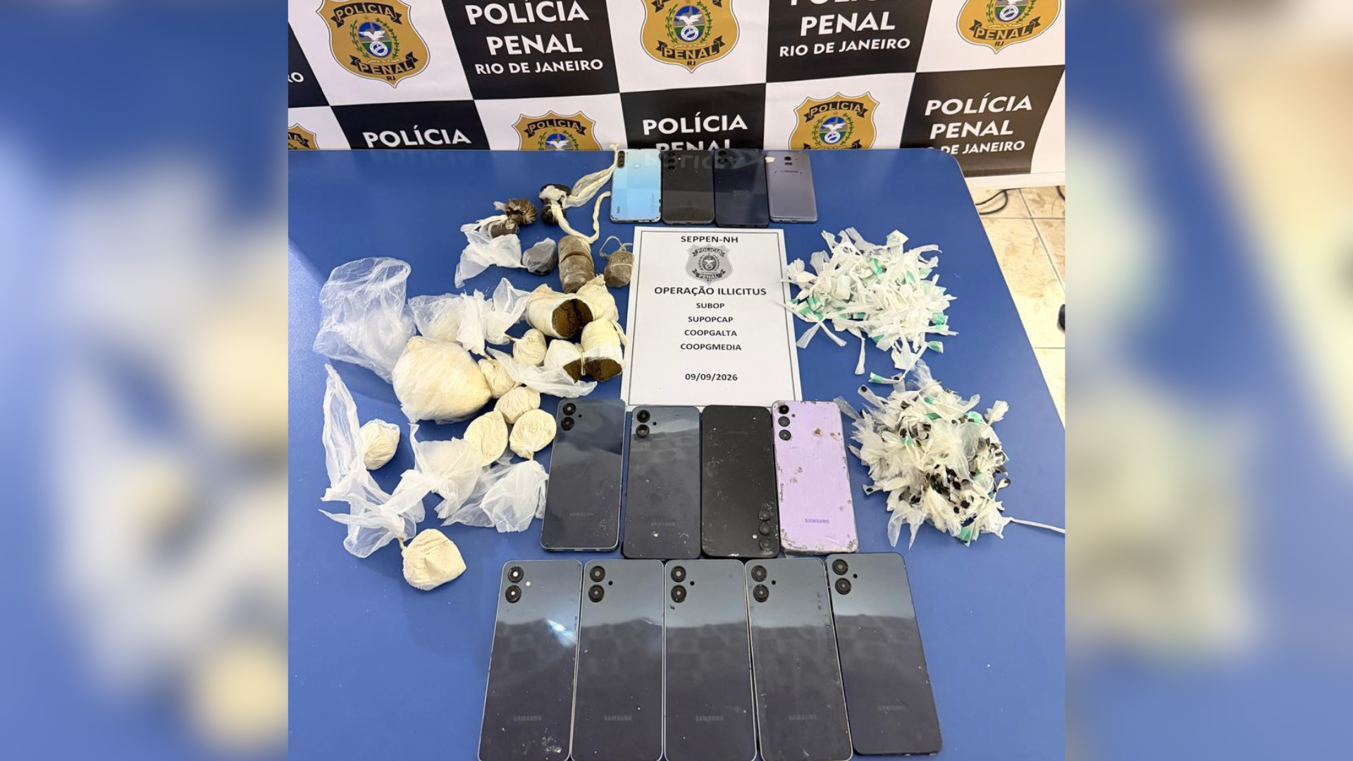 Polícia apreende quase 30 celulares e drogas em unidades prisionais no Rio