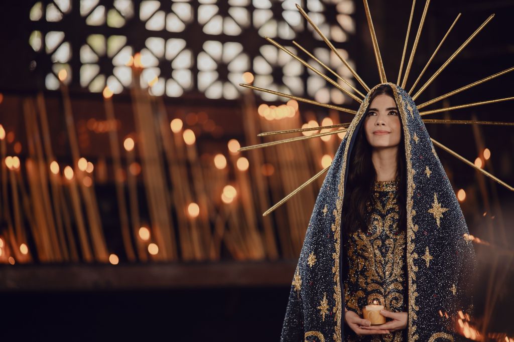 Maria Gabriela Lacerda, vencedora do Miss Brasil Universo 2025, usou roupa inspirada em Nossa Senhora Aparecida quando ganhou o concurso