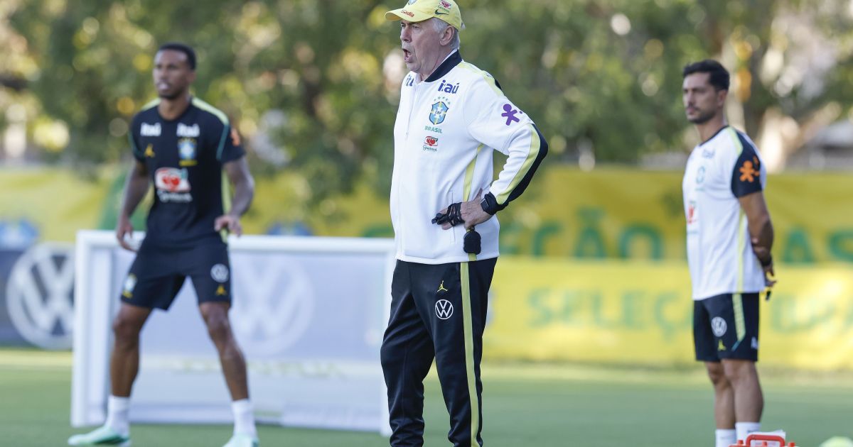 Seleção Brasileira volta aos treinos um dia após empate contra Austrália