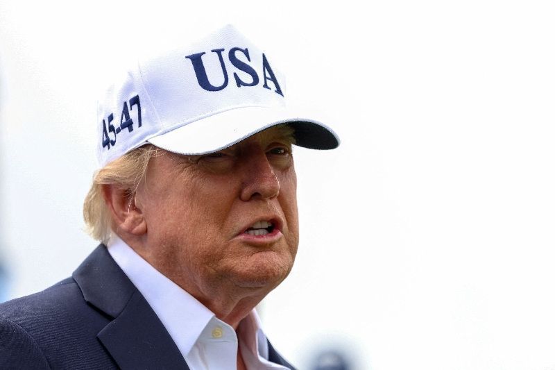 EUA podem continuar no Irã e “ficar com o petróleo” após guerra, diz Trump