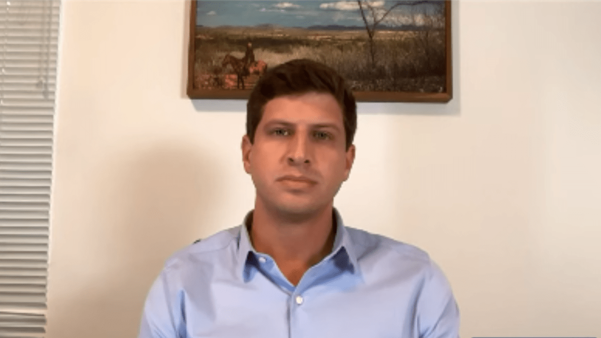 À CNN, João Campos fala que aliança com PT é “para além de uma eleição”