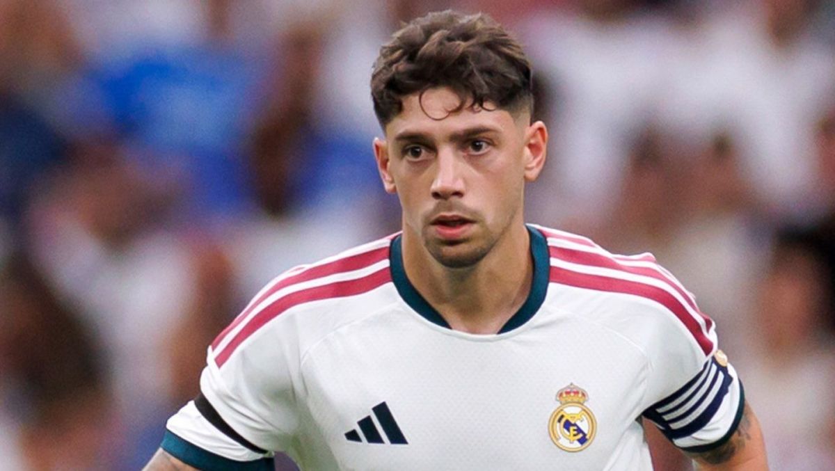 Fortuna de R$ 110 bi e sem clube: saiba quem é o jogador mais rico do mundo