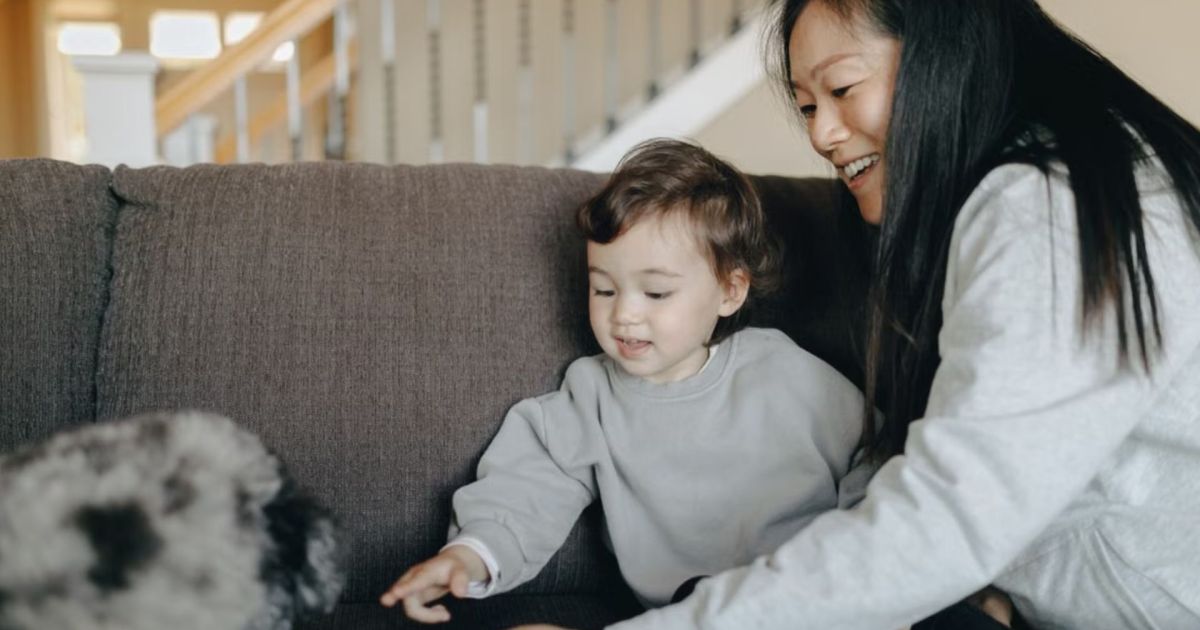 “Iti malia”: por que adultos fazem ‘vozinha’ de criança para se comunicar com bebês e animais?