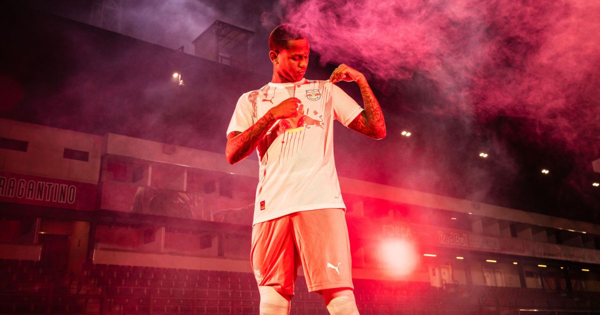 Wallace Yan em sua apresentação pelo Red Bull Bragantino