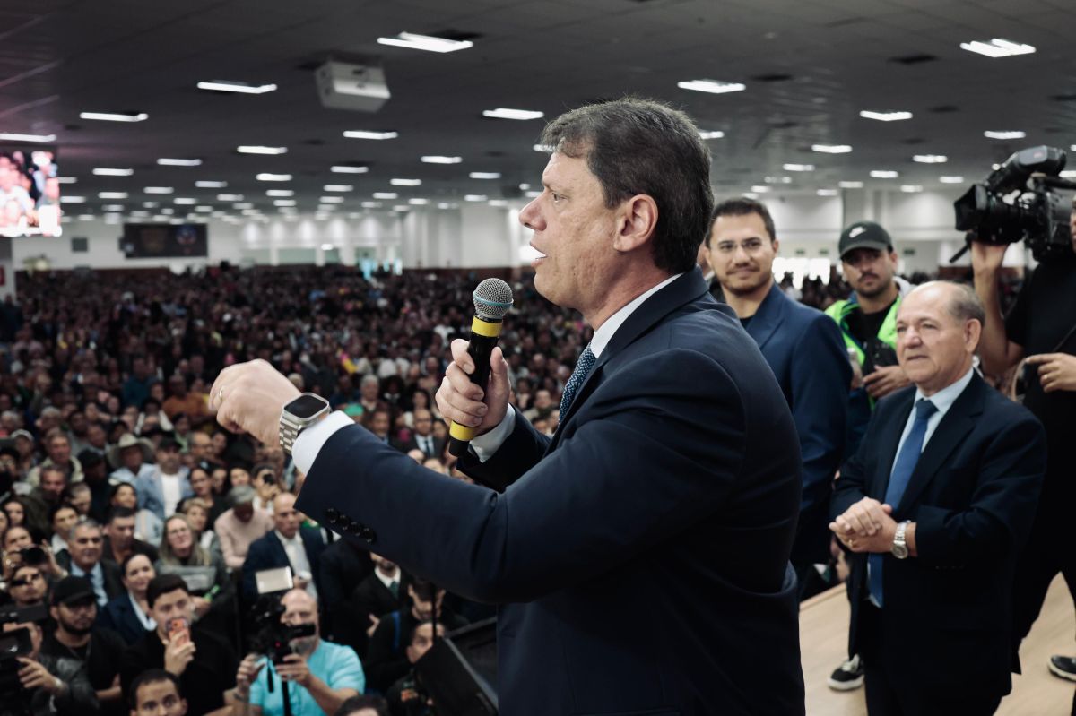 Tarcísio: “Revelações sobre Moraes precisam ser esclarecidas”