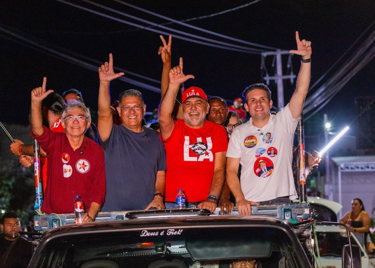 Pressionado, Lula cede a aliados, faz live e gravará “selfie”