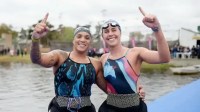 Após largar em último, Ana Marcela Cunha é ouro nos Jogos Sul-Americanos