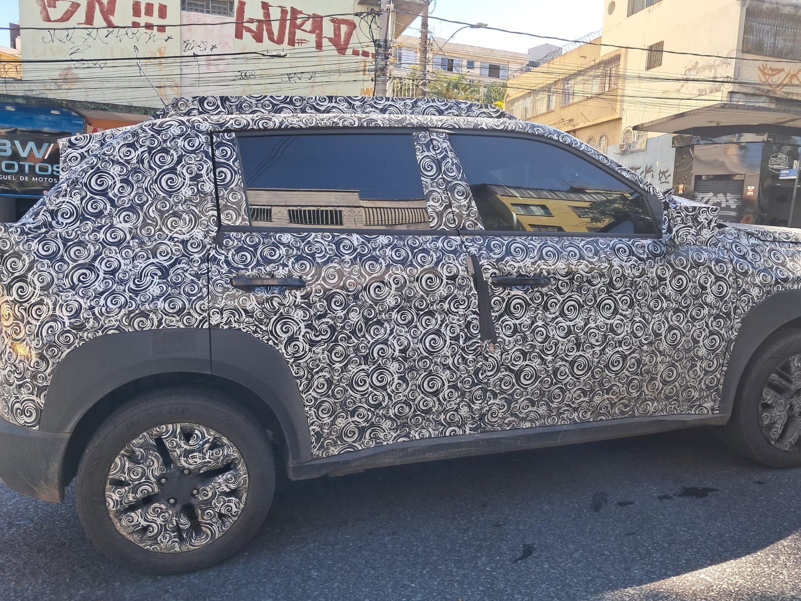 Novo Argo X foi visto circulando camuflado nas ruas de Belo Horizonte • Alex Araújo/Itatiaia
