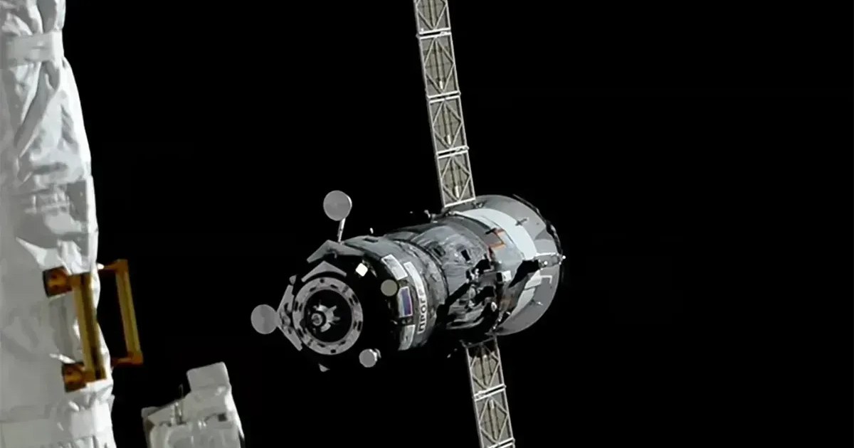 Vídeo: Nave de carga Progress 96 acopla à Estação Espacial Internacional