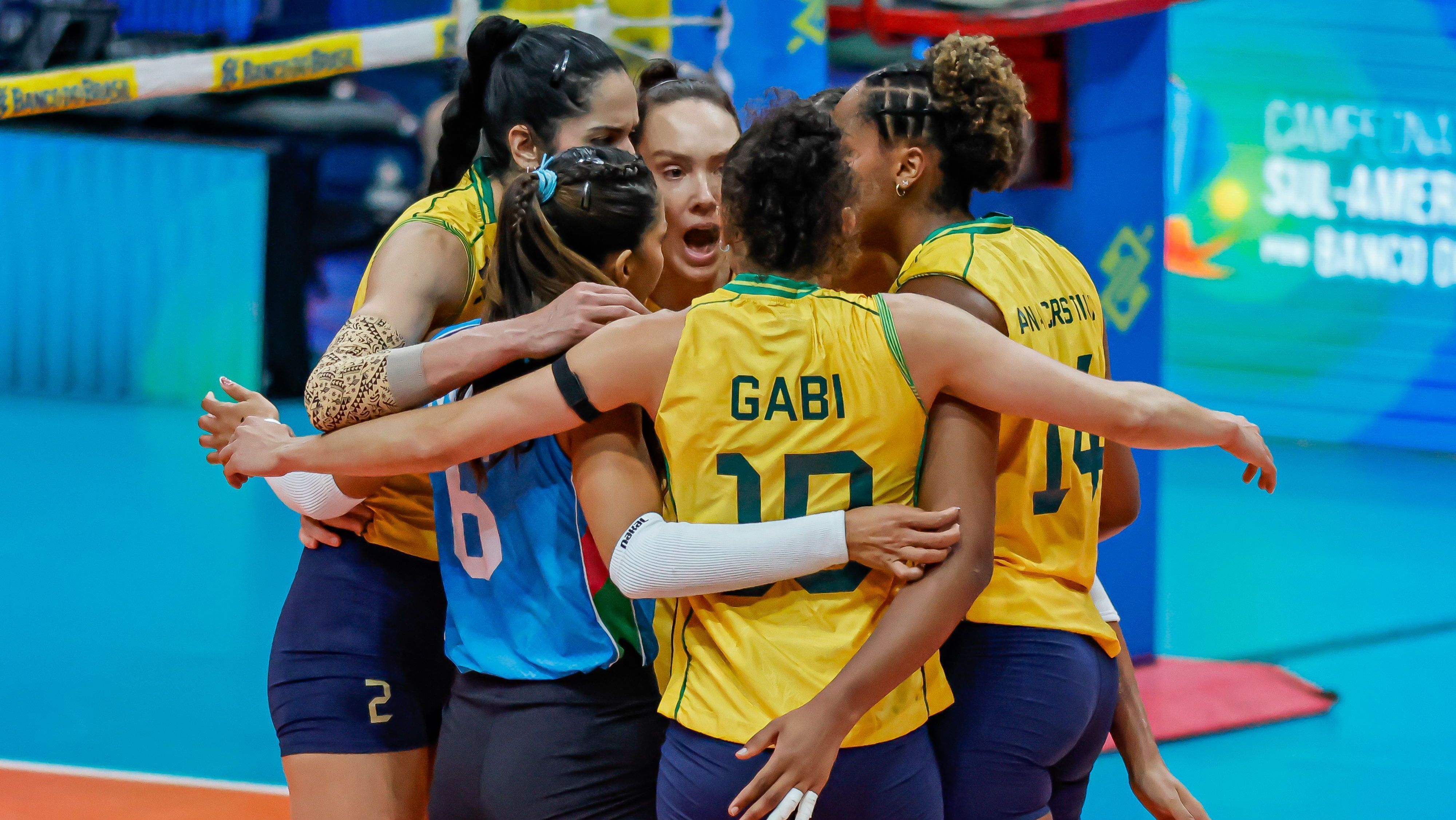 Seleção Brasileira comemora ponto sobre a Argentina no Sul-Americano