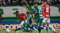Chapecoense 1 x 2 Internacional: veja os melhores momentos do Brasileirão