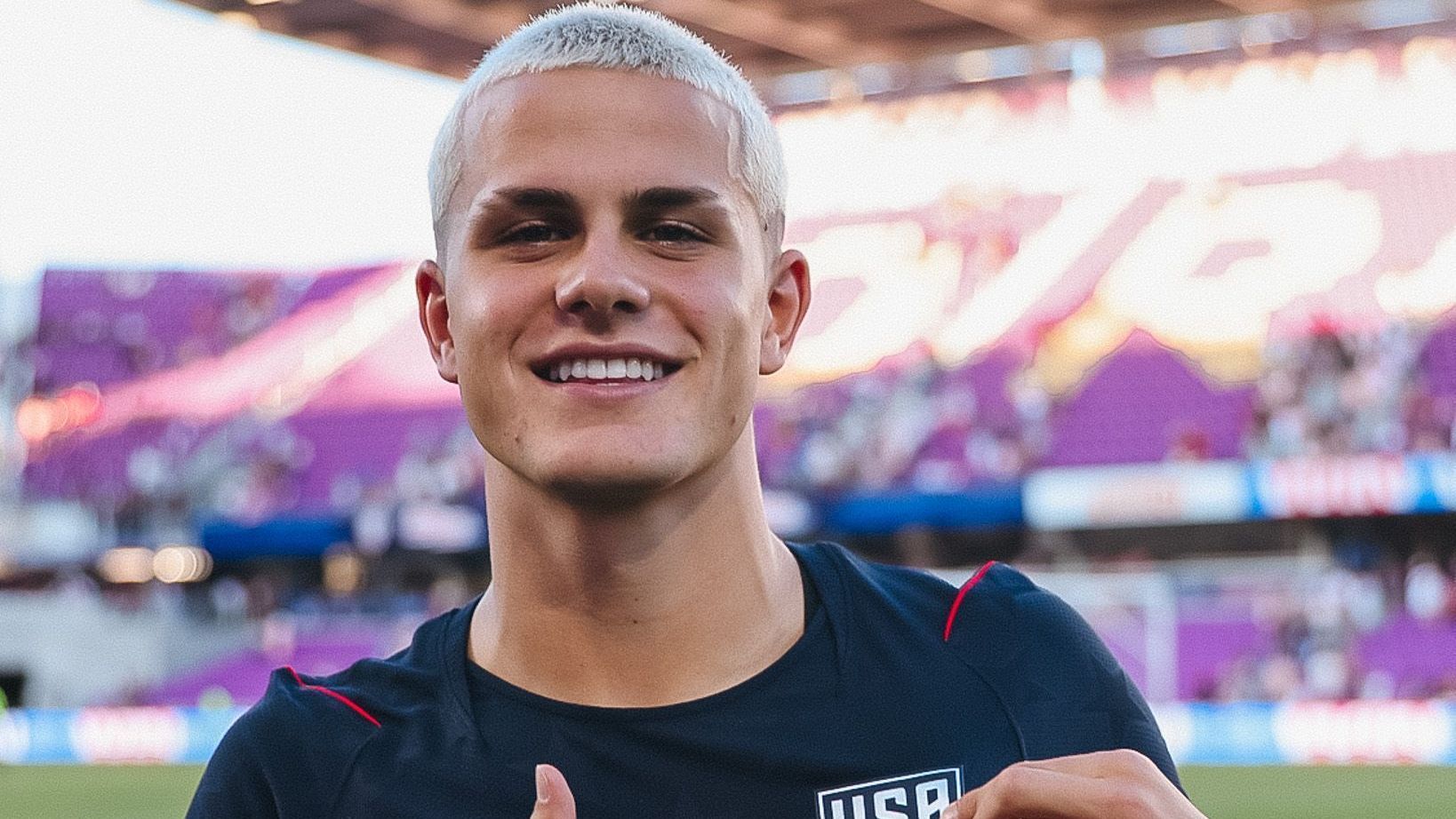Cavan Sullivan em sua estreia pela seleção principal dos Estados Unidos, ainda com 16 anos • Reprodução/X @USMNT