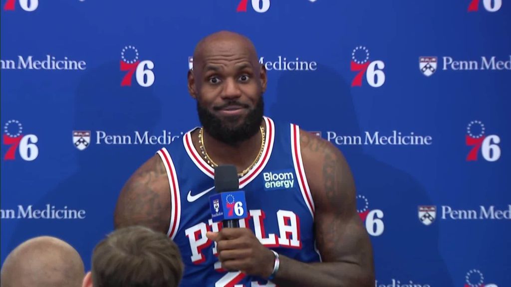 LeBron estreia pelo 76ers com derrota em partida da pré-temporada da NBA