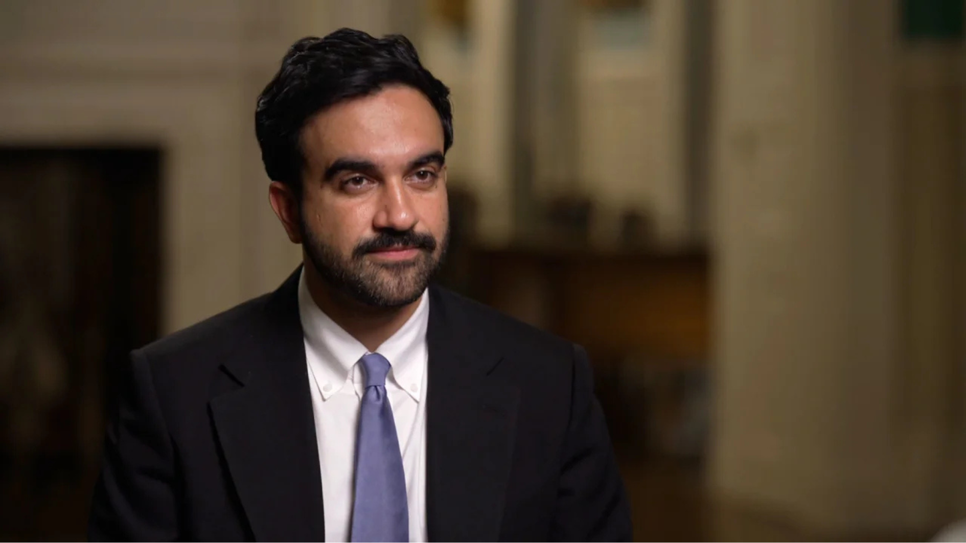 O prefeito de Nova York, Zohran Mamdani, participa de uma entrevista com Christiane Amanpour, da CNN, na segunda-feira, 21 de setembro. • CNN Internacional