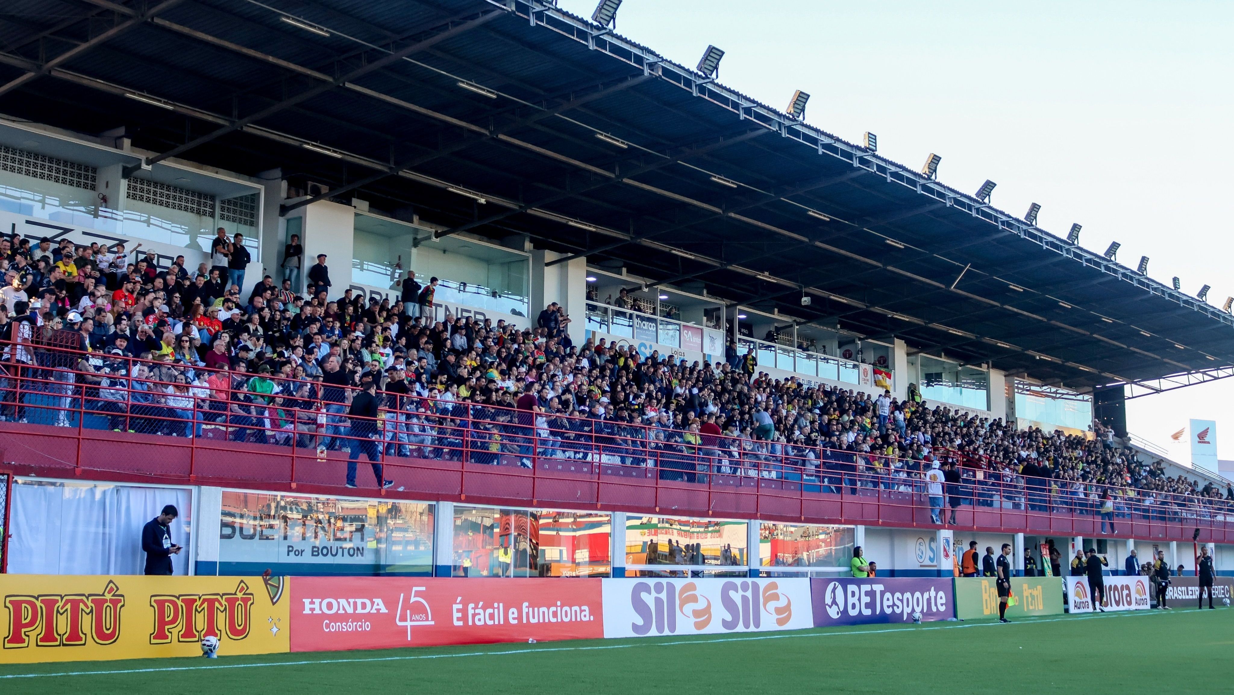 Imagem de destaque do post: Brusque x Inter de Limeira: horário e onde assistir ao jogo da Série C