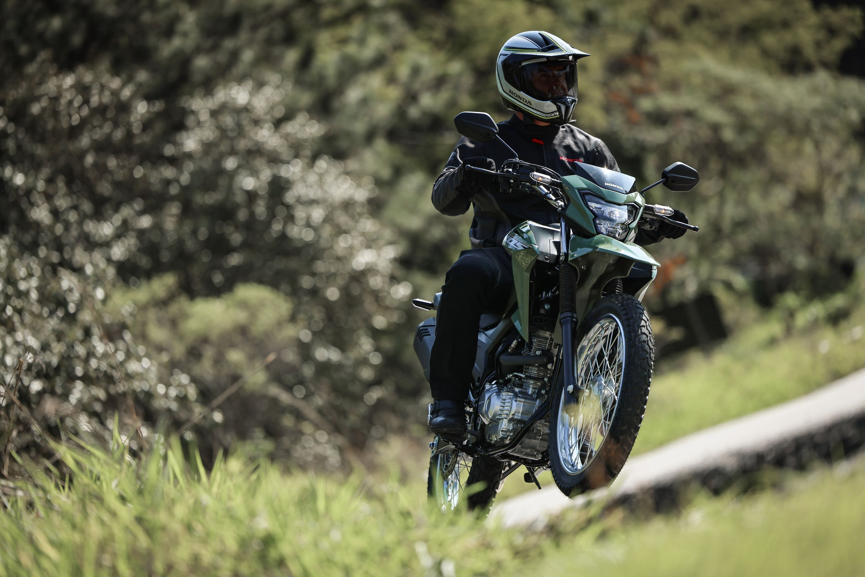 Honda lança nova NXR160 Bros com mais itens de segurança; veja preços • Divulgação Honda