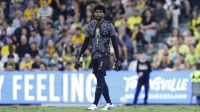 Rayan salva no fim, e Brasil só empata com Austrália em amistoso pós-Copa