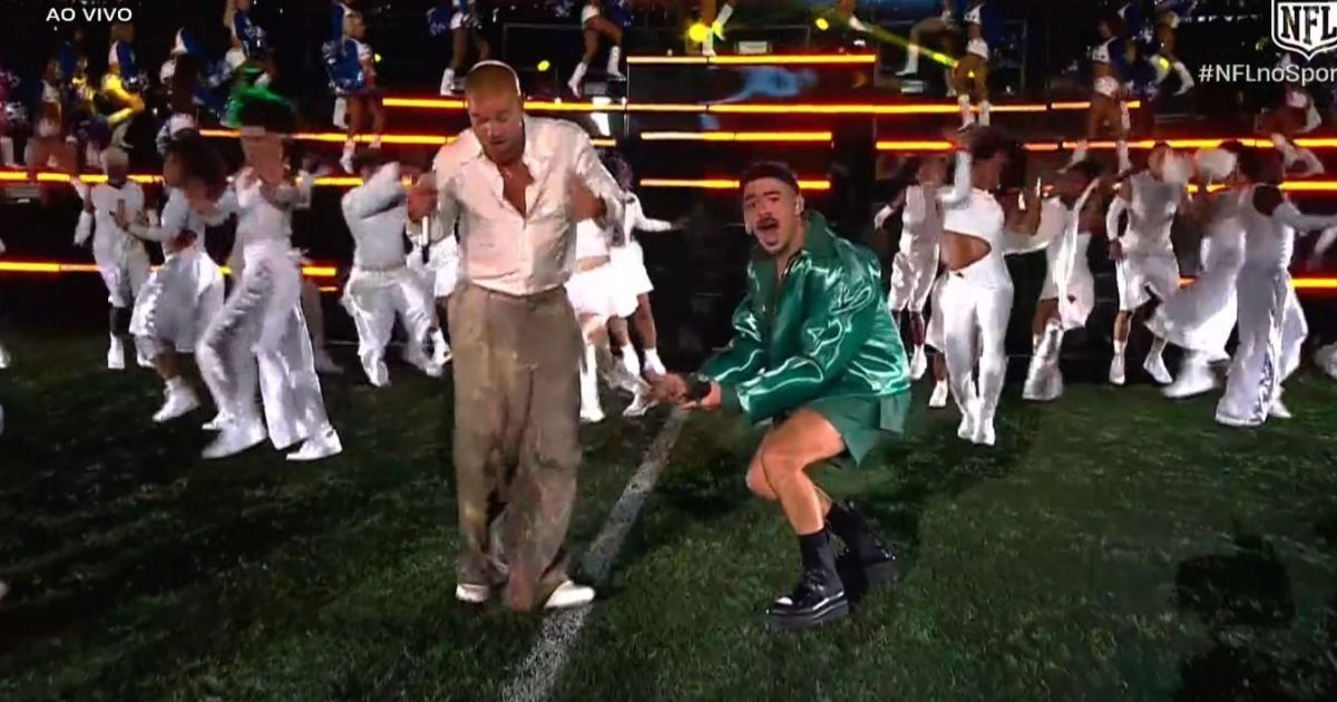 NFL no RJ: Ricky Martin tenta sambar e apresenta música com Pedro Sampaio