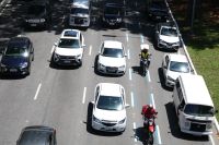 Trabalho com motos a partir dos 18 anos acende alerta sobre acidentes