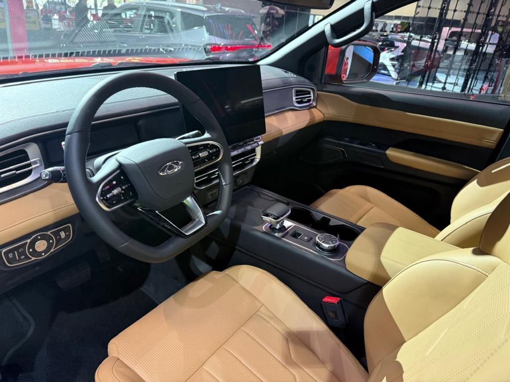 Interior da Chery Himla