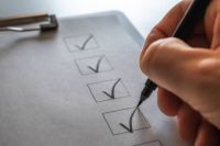 Loovi lista o que um contrato de seguro precisa informar antes de assinar